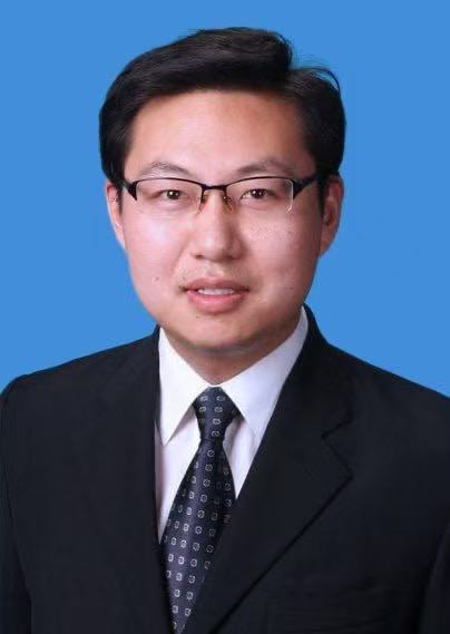 李国华照片