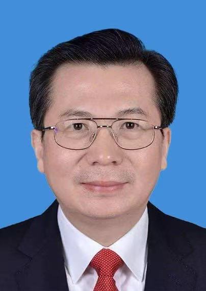 王强照片
